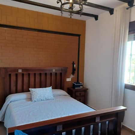Villa Martinez Alquiler Rural Isabel Alcalá del Valle 外观 照片